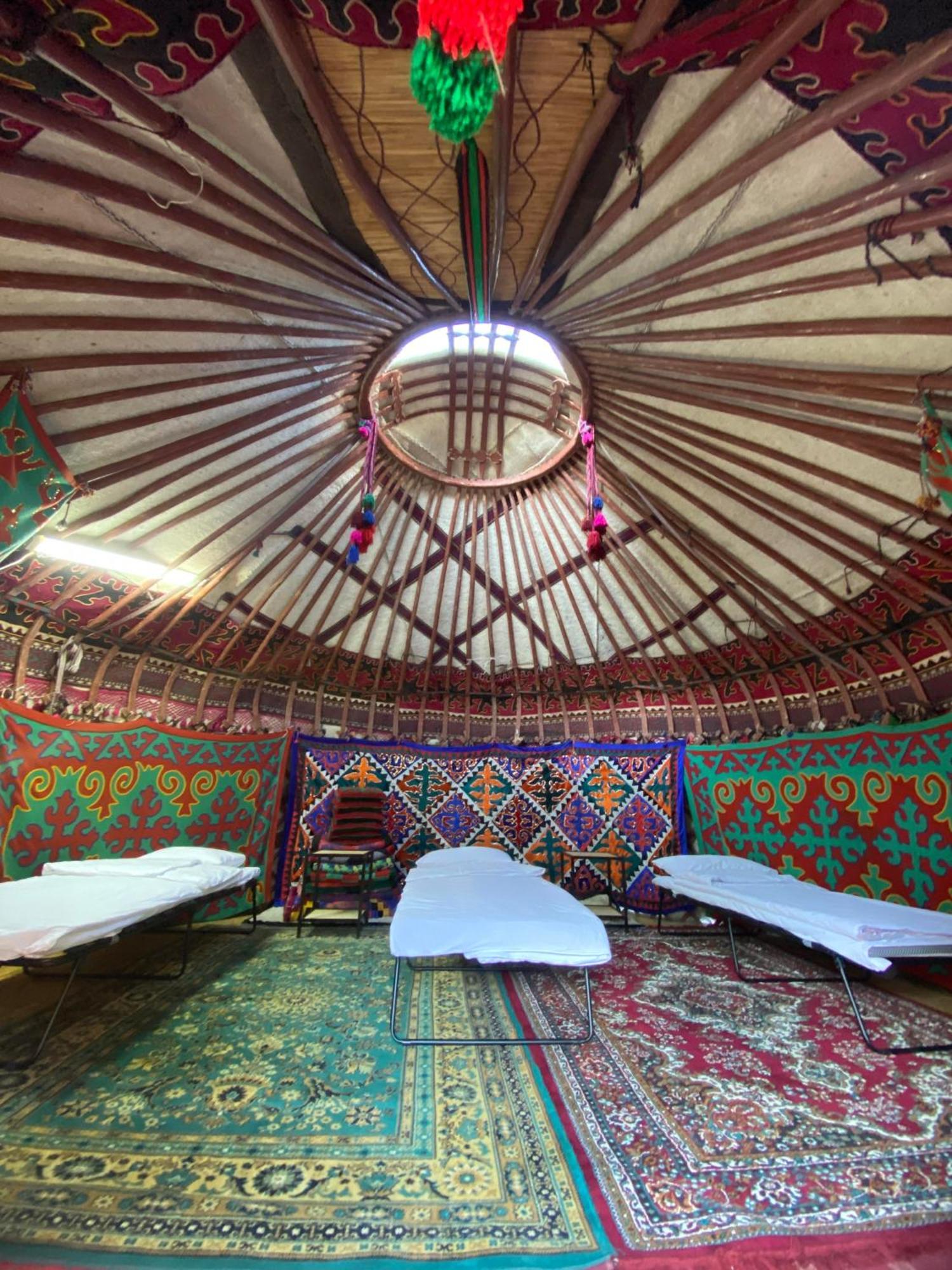 Agyn Guest House Каракол Екстер'єр фото
